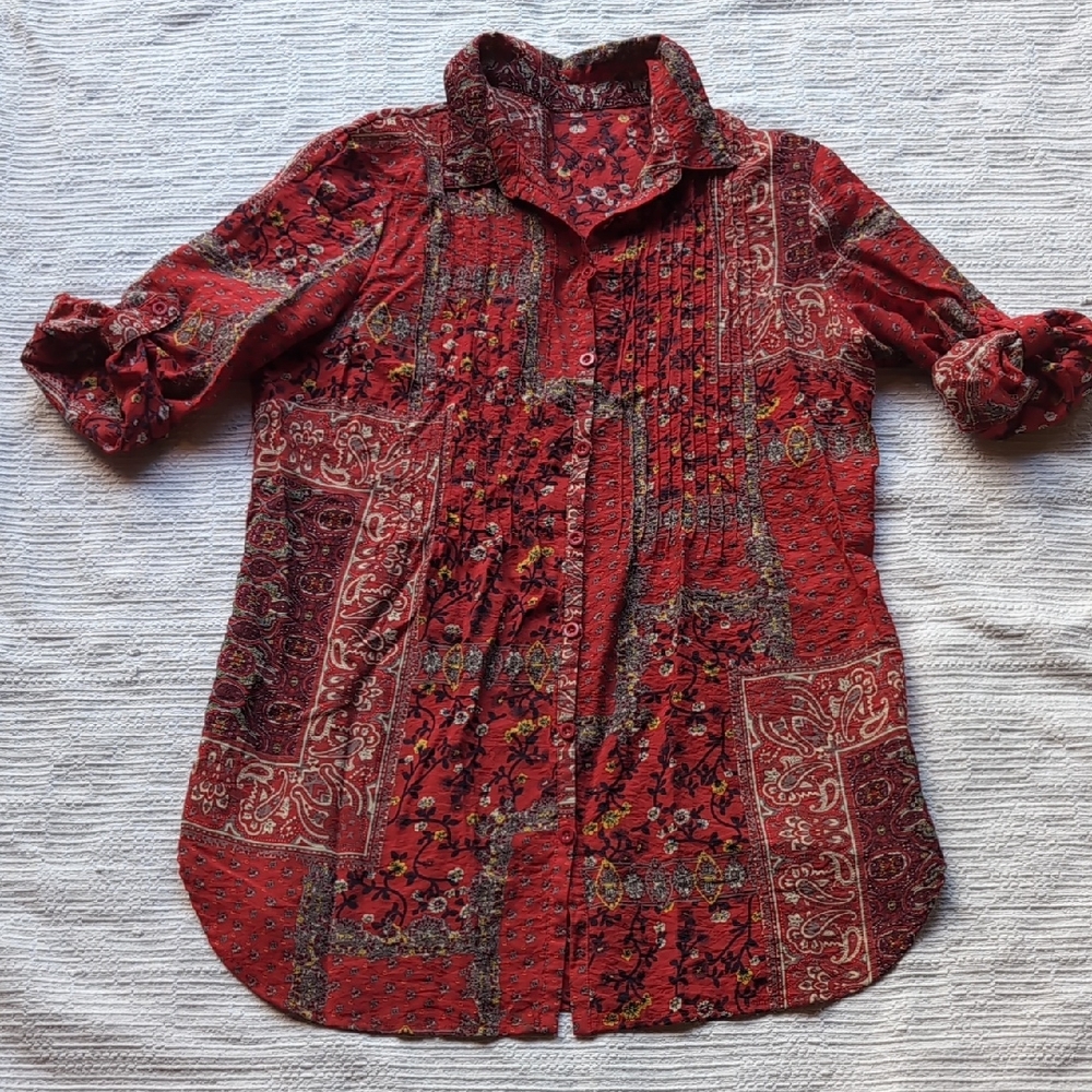 Women's Red Patterned Top